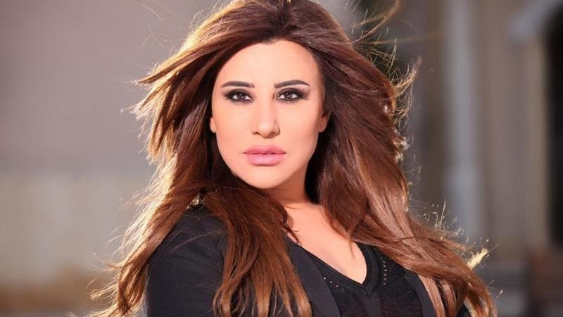 بالفيديو- نجوى كرم توجِّه رسالة قاسية للسلطة الفاسدة!